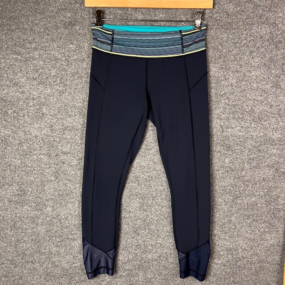 Lululemon  Crop Womens 6 Navy Blue Reflective Leggings
